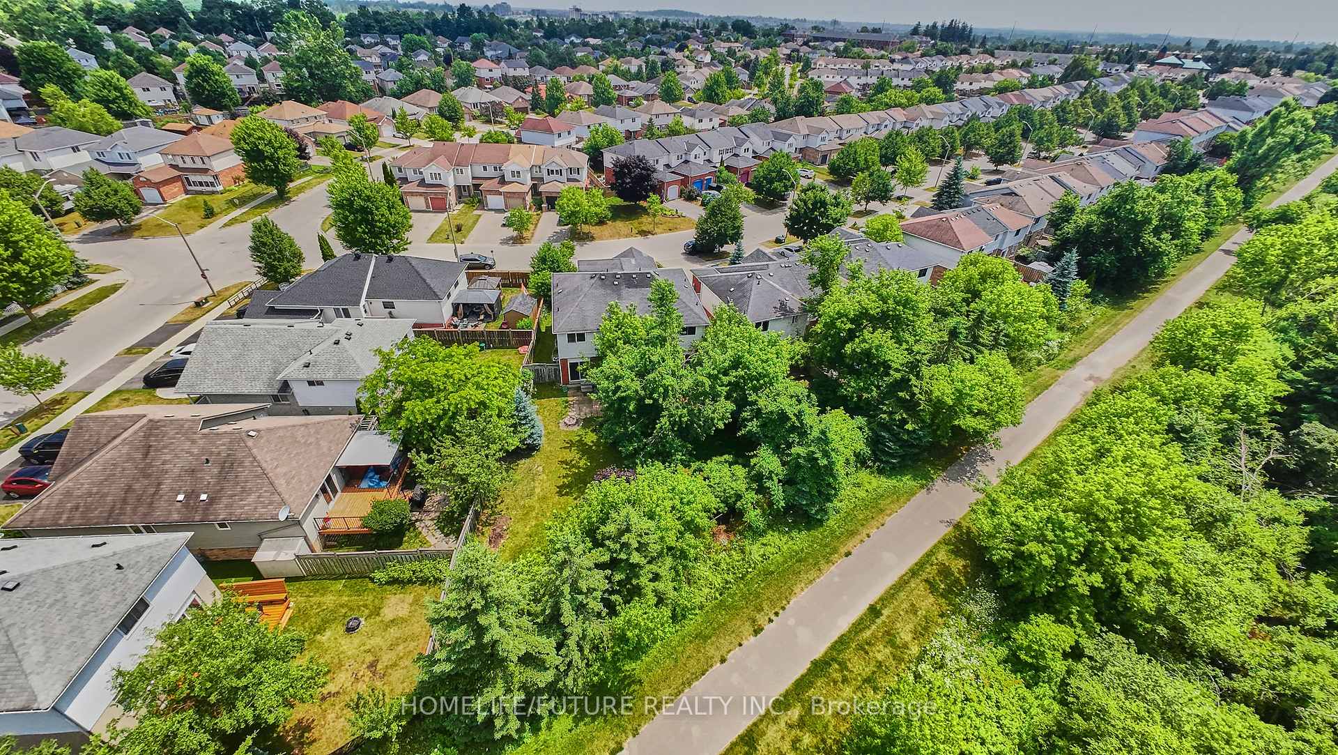 Photo 38 of 6 Pickett Crescent, Barrie, Painswick North — HOMEH