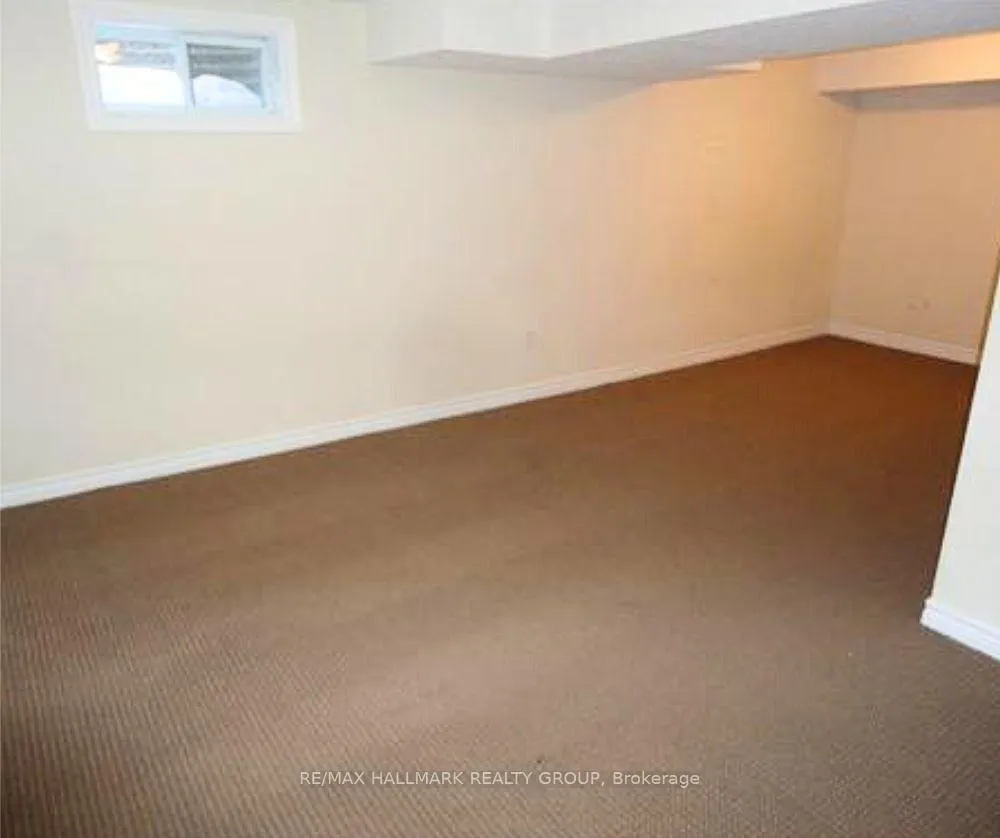 Photo 13 of 235 Ridgepark Private, Ottawa, Meadowlands/Crestview — HOMEH