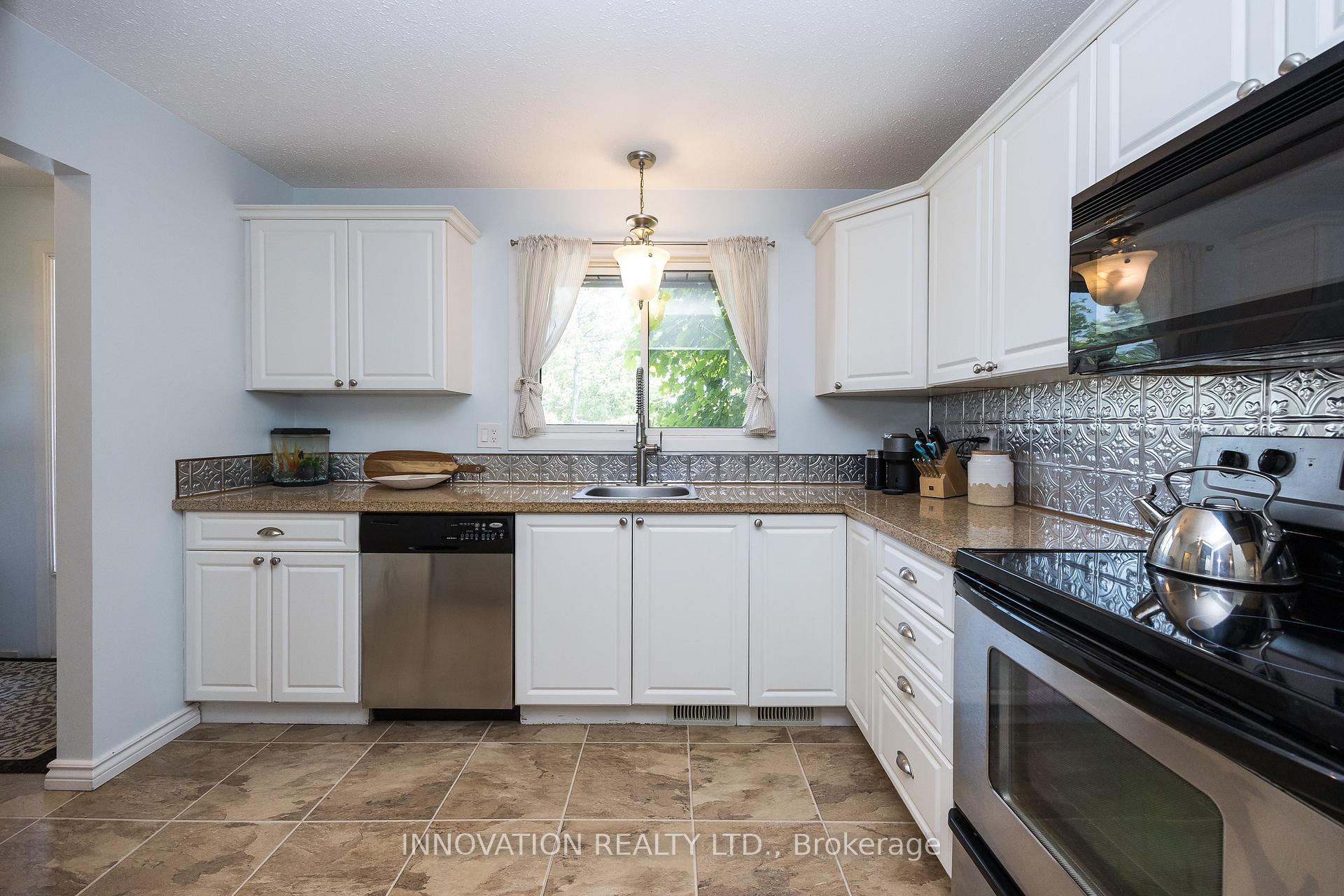 Photo 8 of Unit 44, 35 Bering Court, Ottawa, Kanata - Katimavik — HOMEH