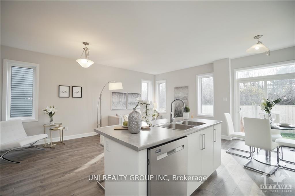 Photo 12 of 206 Geyser Place, Ottawa, Barrhaven - Hearts Desire — HOMEH