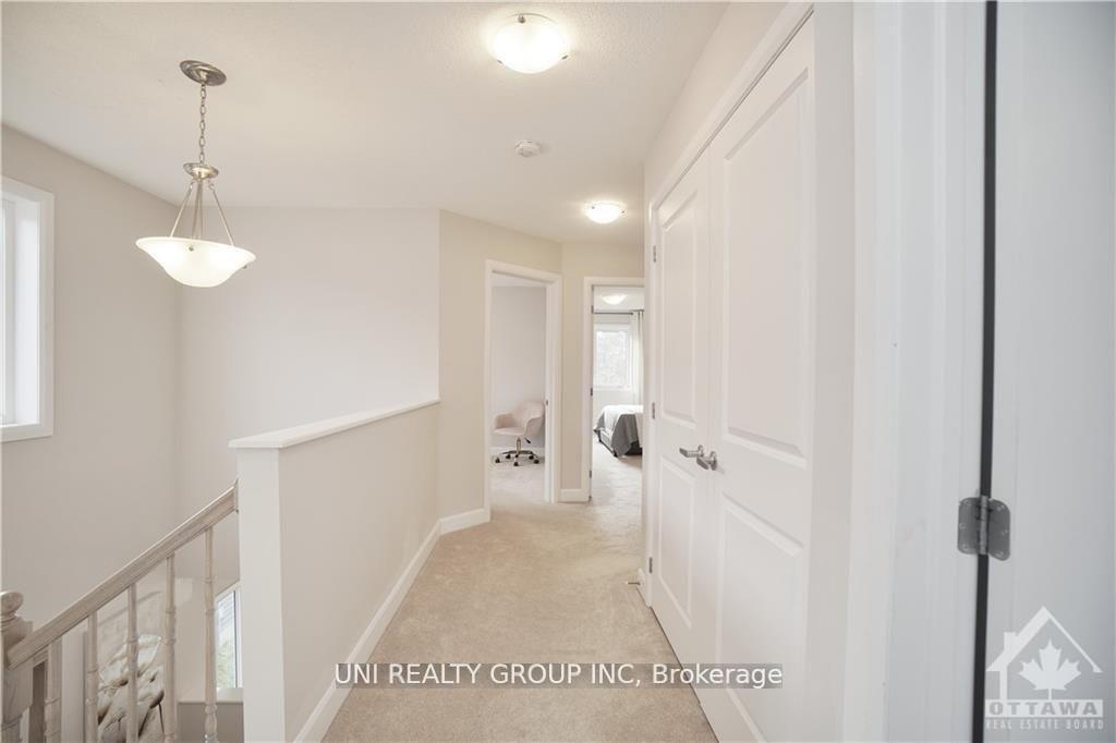 Photo 17 of 206 Geyser Place, Ottawa, Barrhaven - Hearts Desire — HOMEH