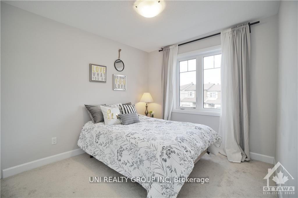 Photo 20 of 206 Geyser Place, Ottawa, Barrhaven - Hearts Desire — HOMEH