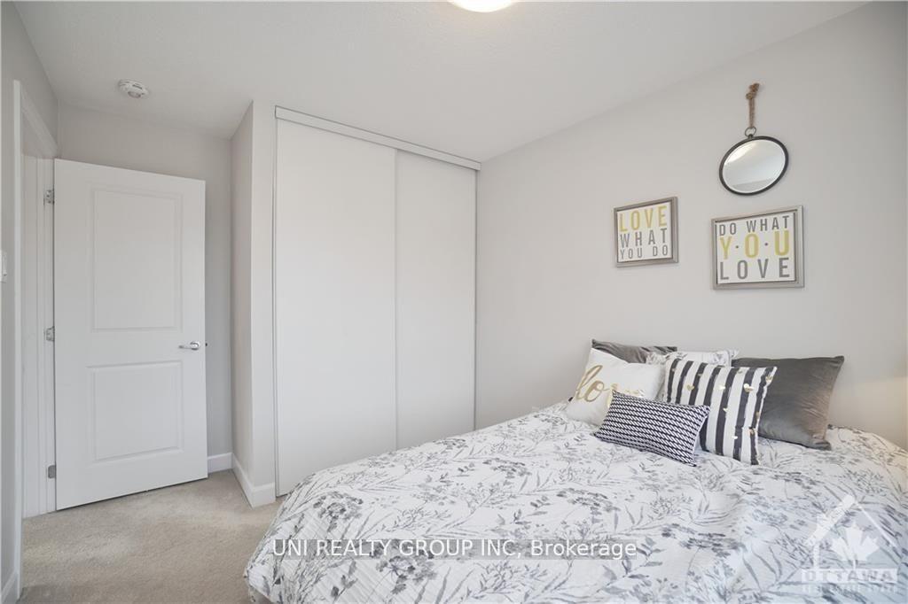 Photo 21 of 206 Geyser Place, Ottawa, Barrhaven - Hearts Desire — HOMEH