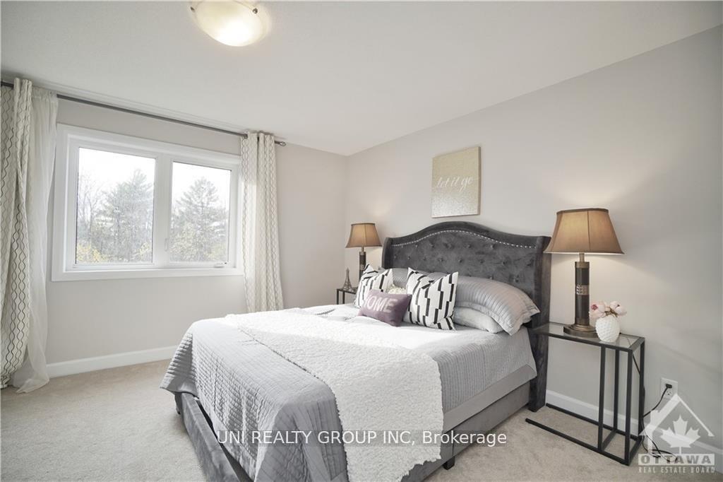 Photo 24 of 206 Geyser Place, Ottawa, Barrhaven - Hearts Desire — HOMEH