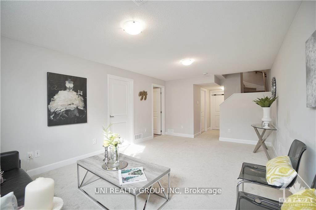 Photo 27 of 206 Geyser Place, Ottawa, Barrhaven - Hearts Desire — HOMEH