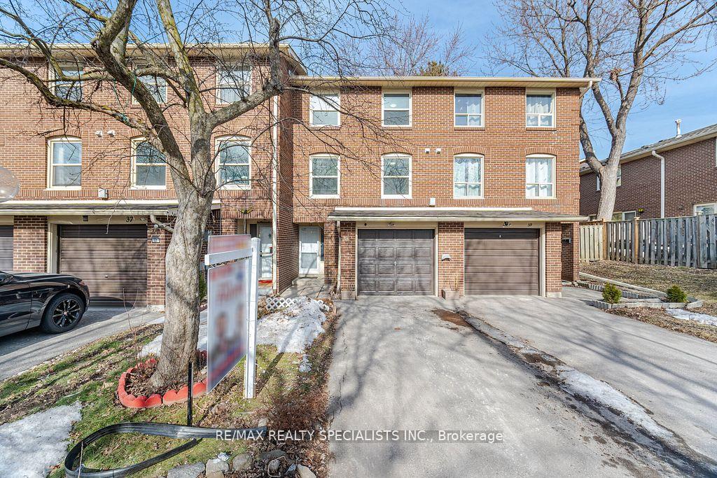 Front of 38 Eden Park