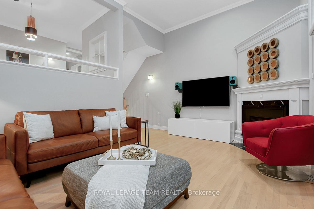 Photo 7 of Unit A, 142 Mcgillivray Street, Ottawa, Ottawa East — HOMEH