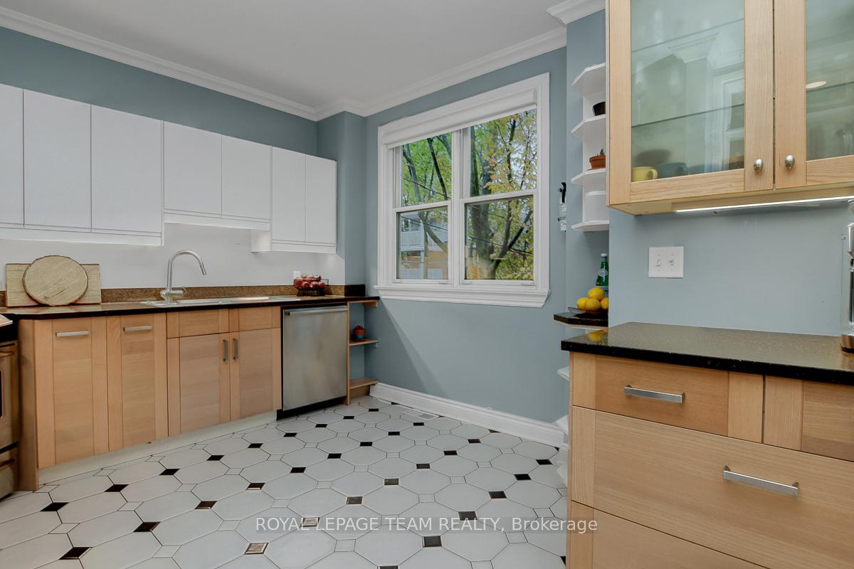 Photo 15 of Unit A, 142 Mcgillivray Street, Ottawa, Ottawa East — HOMEH