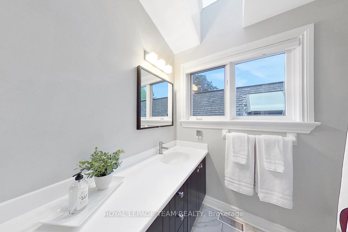 Photo 34 of Unit A, 142 Mcgillivray Street, Ottawa, Ottawa East — HOMEH