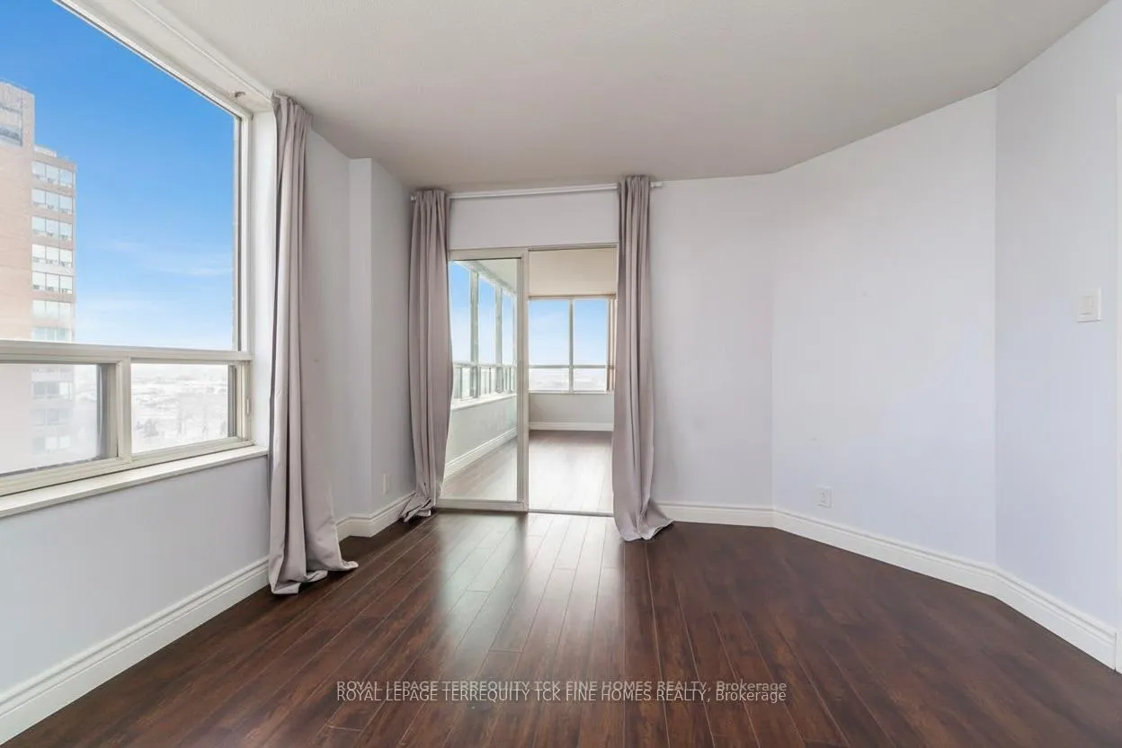 Photo 18 of Unit 1905, 215 Wynford Drive, Toronto, Flemingdon Park — HOMEH