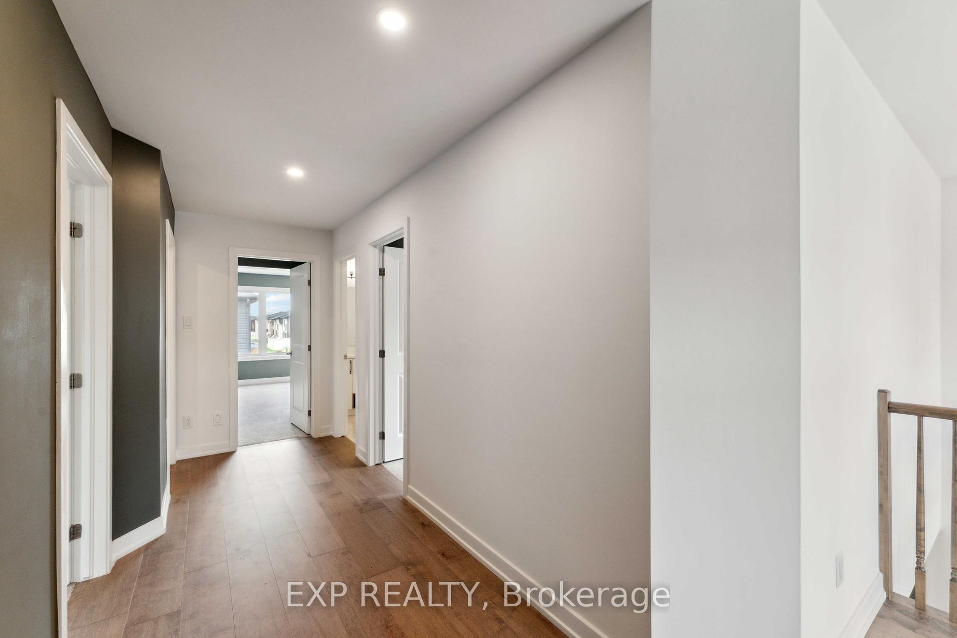 Photo 16 of 46 Andromeda Road, Ottawa, Riverside South/Gloucester Glen — HOMEH