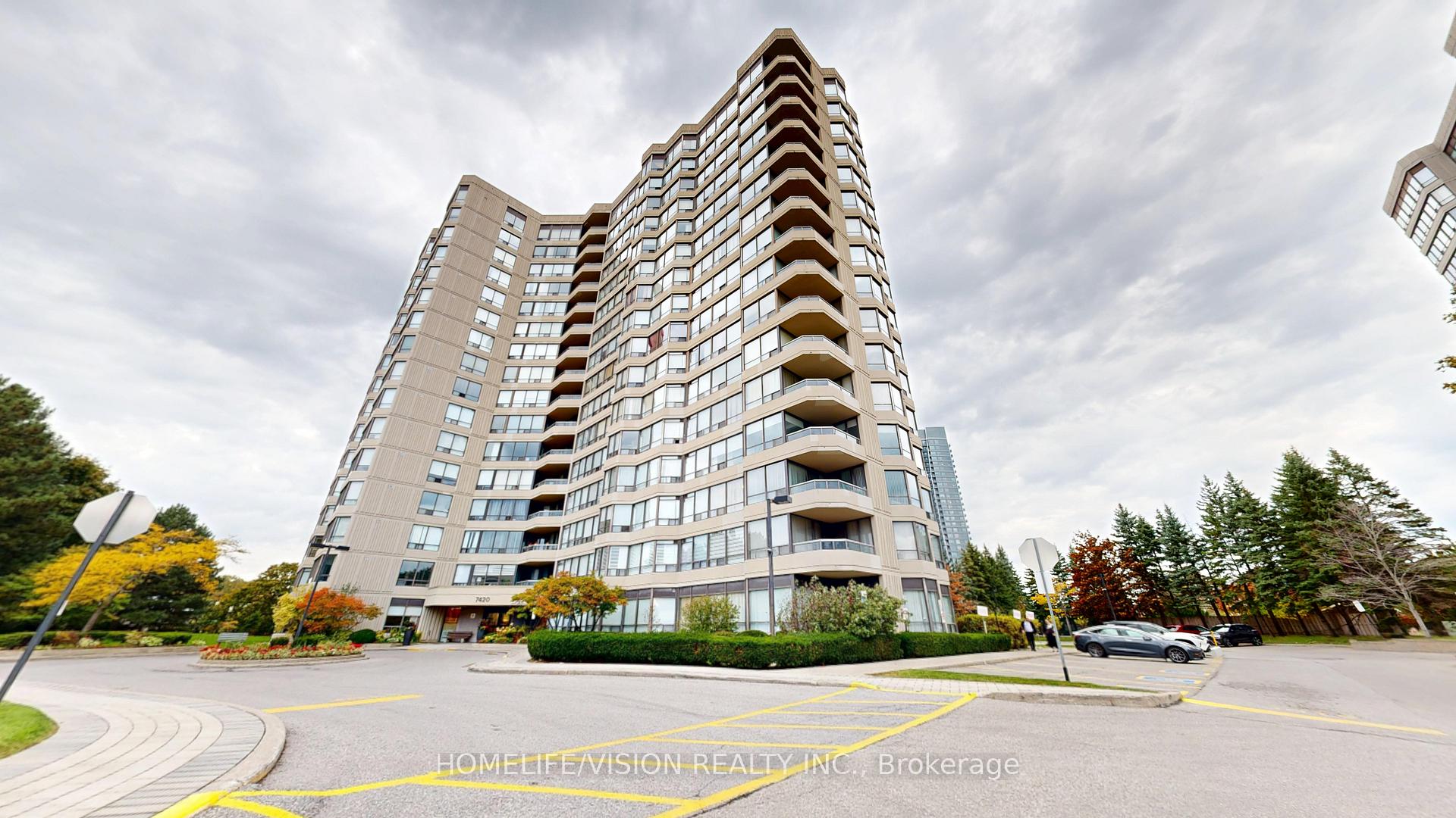Front of Unit 1010, 7420 Bathurst Street