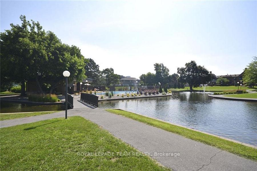 Photo 19 of Unit 118, 260 Brittany Drive, Ottawa, Viscount Alexander Park — HOMEH