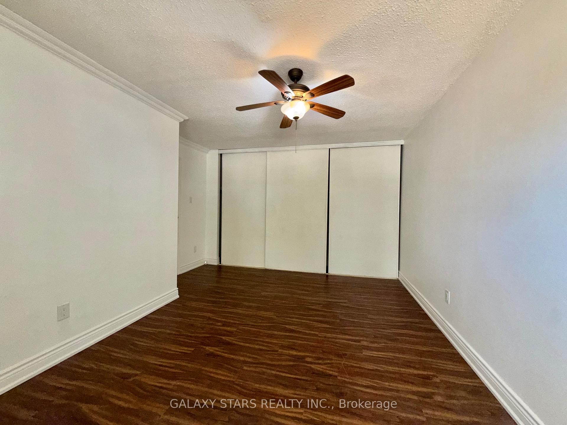 Photo 19 of Unit 21, 145 Milestone Crescent, Aurora, Aurora Village — HOMEH