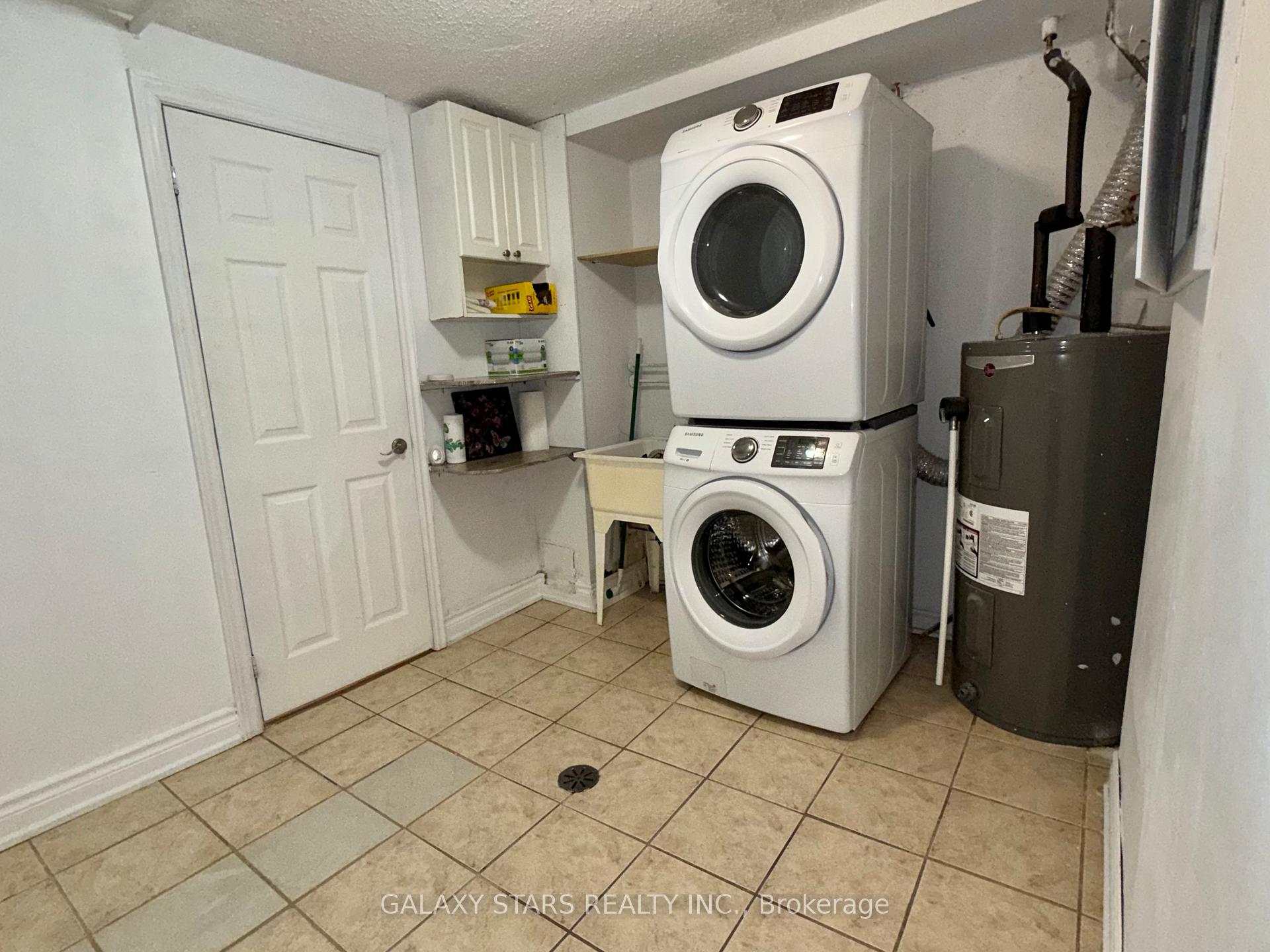 Photo 22 of Unit 21, 145 Milestone Crescent, Aurora, Aurora Village — HOMEH