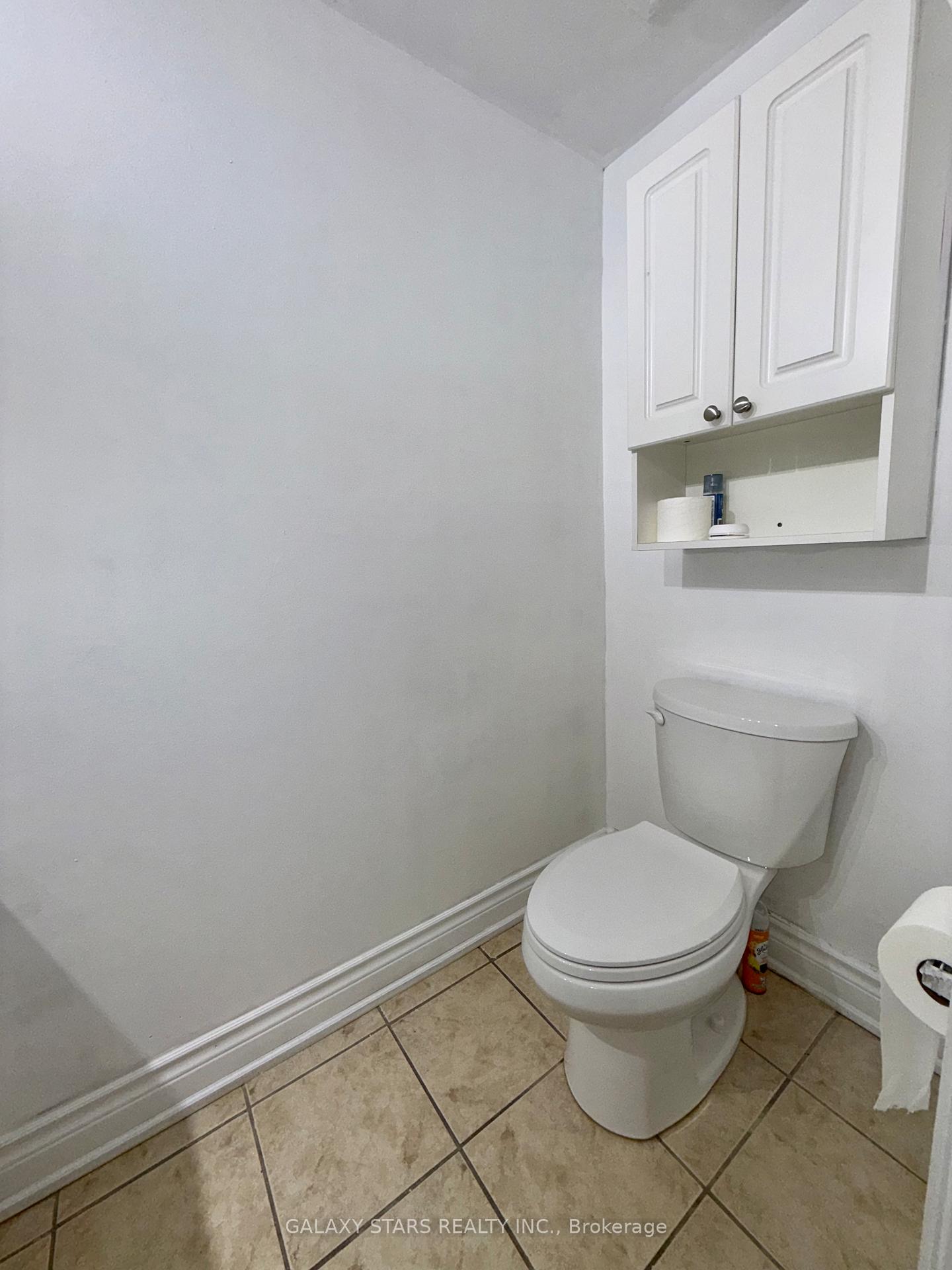 Photo 28 of Unit 21, 145 Milestone Crescent, Aurora, Aurora Village — HOMEH