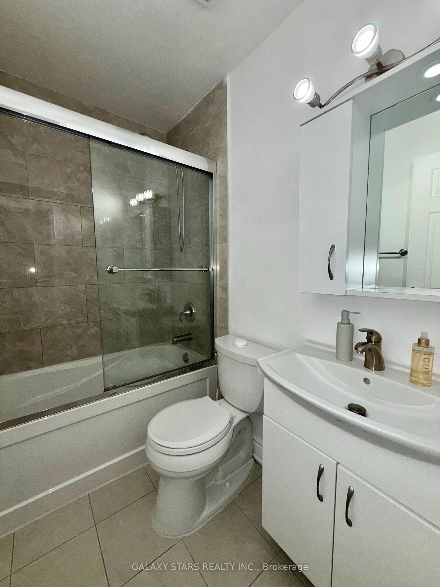 Photo 29 of Unit 21, 145 Milestone Crescent, Aurora, Aurora Village — HOMEH
