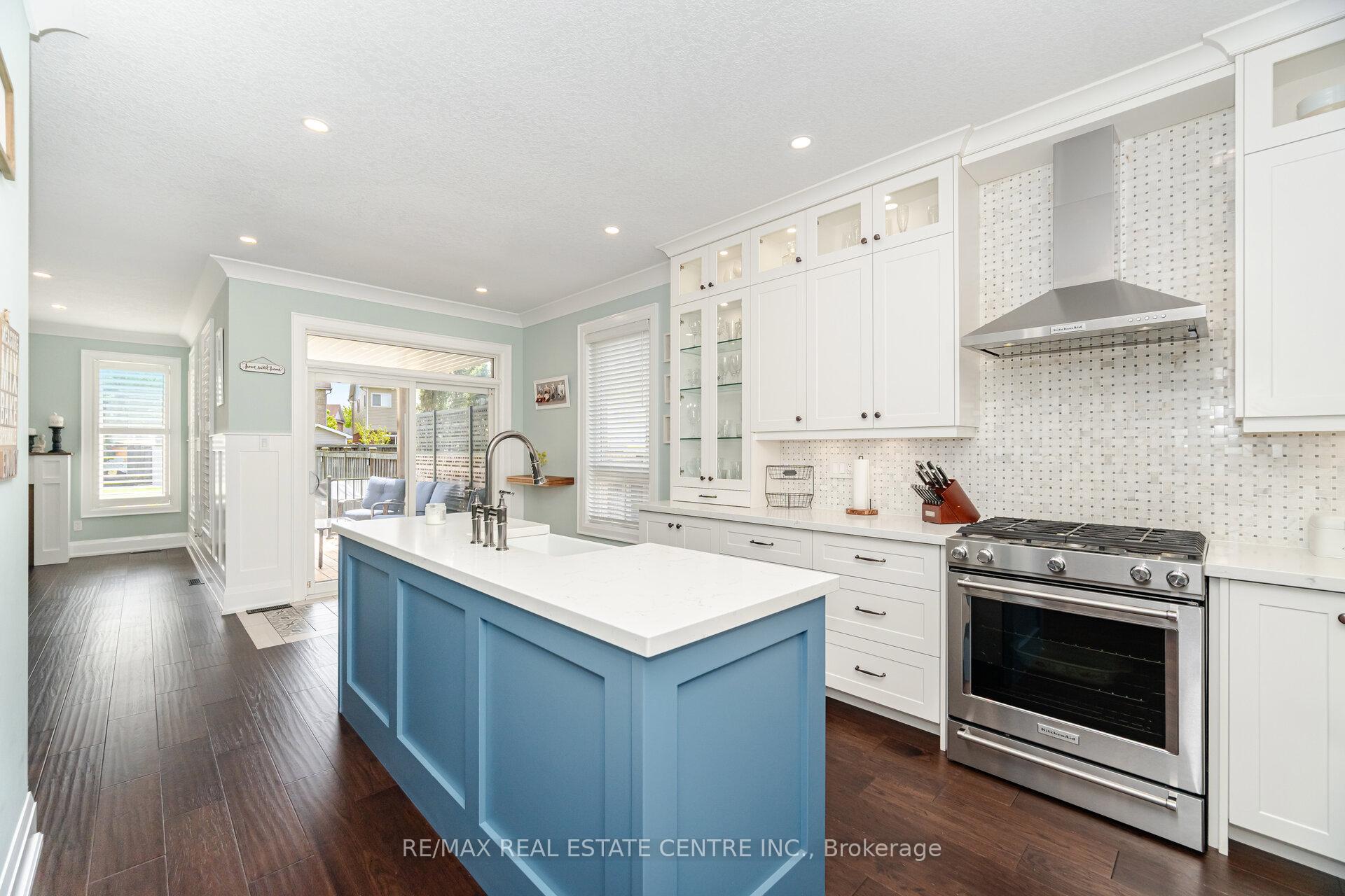 Photo 13 of 47 Regalia Way, Barrie, Innis-Shore — HOMEH