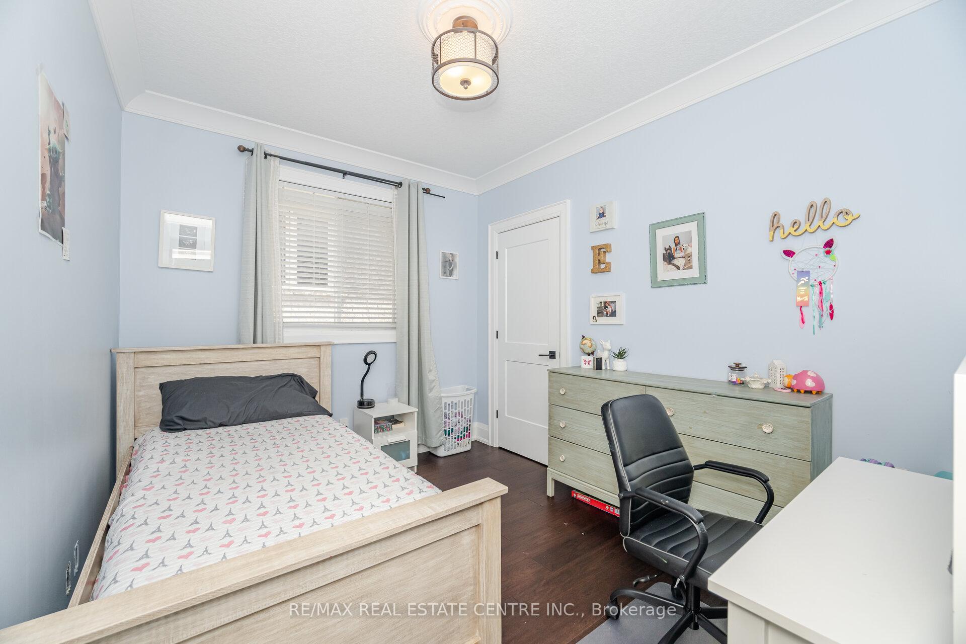 Photo 26 of 47 Regalia Way, Barrie, Innis-Shore — HOMEH