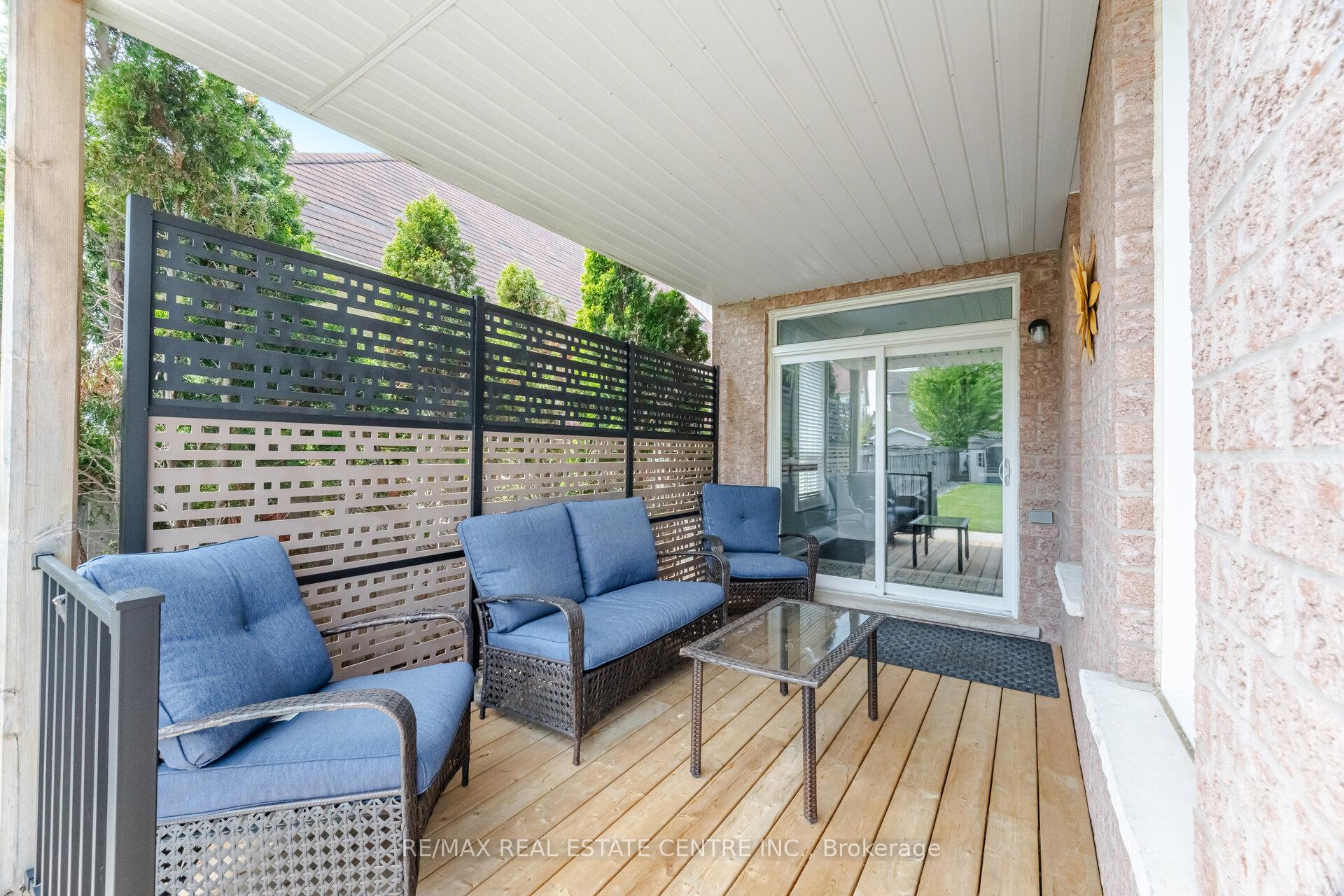 Photo 38 of 47 Regalia Way, Barrie, Innis-Shore — HOMEH