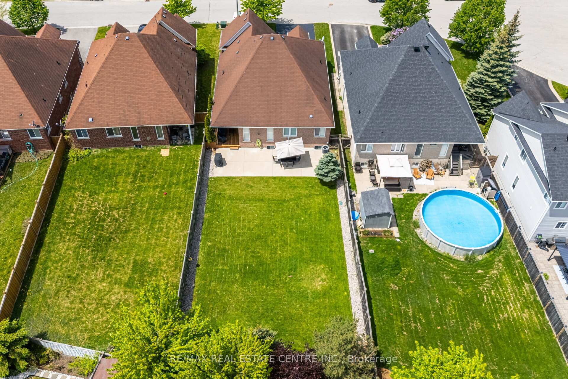 Photo 46 of 47 Regalia Way, Barrie, Innis-Shore — HOMEH