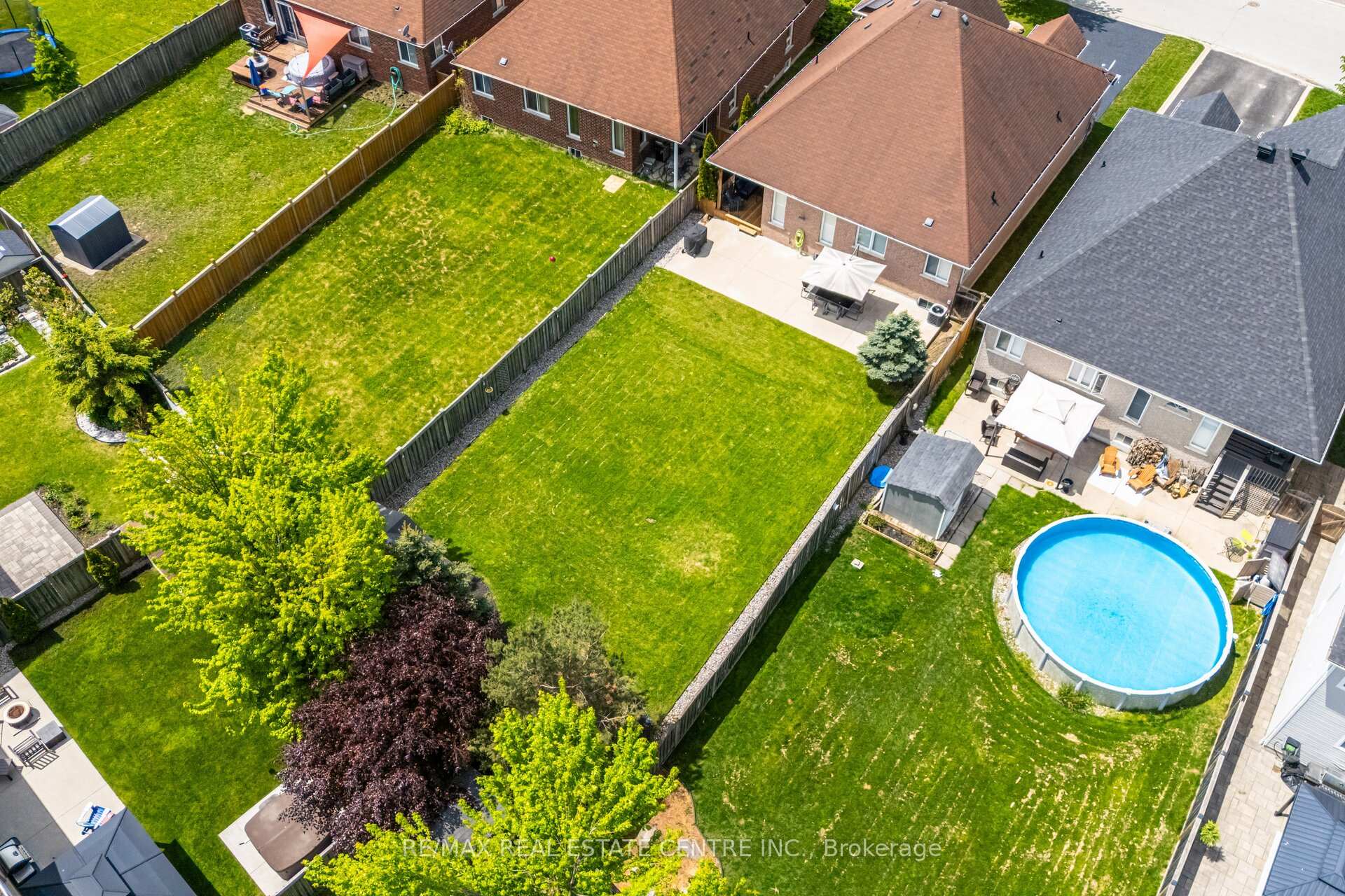 Photo 48 of 47 Regalia Way, Barrie, Innis-Shore — HOMEH