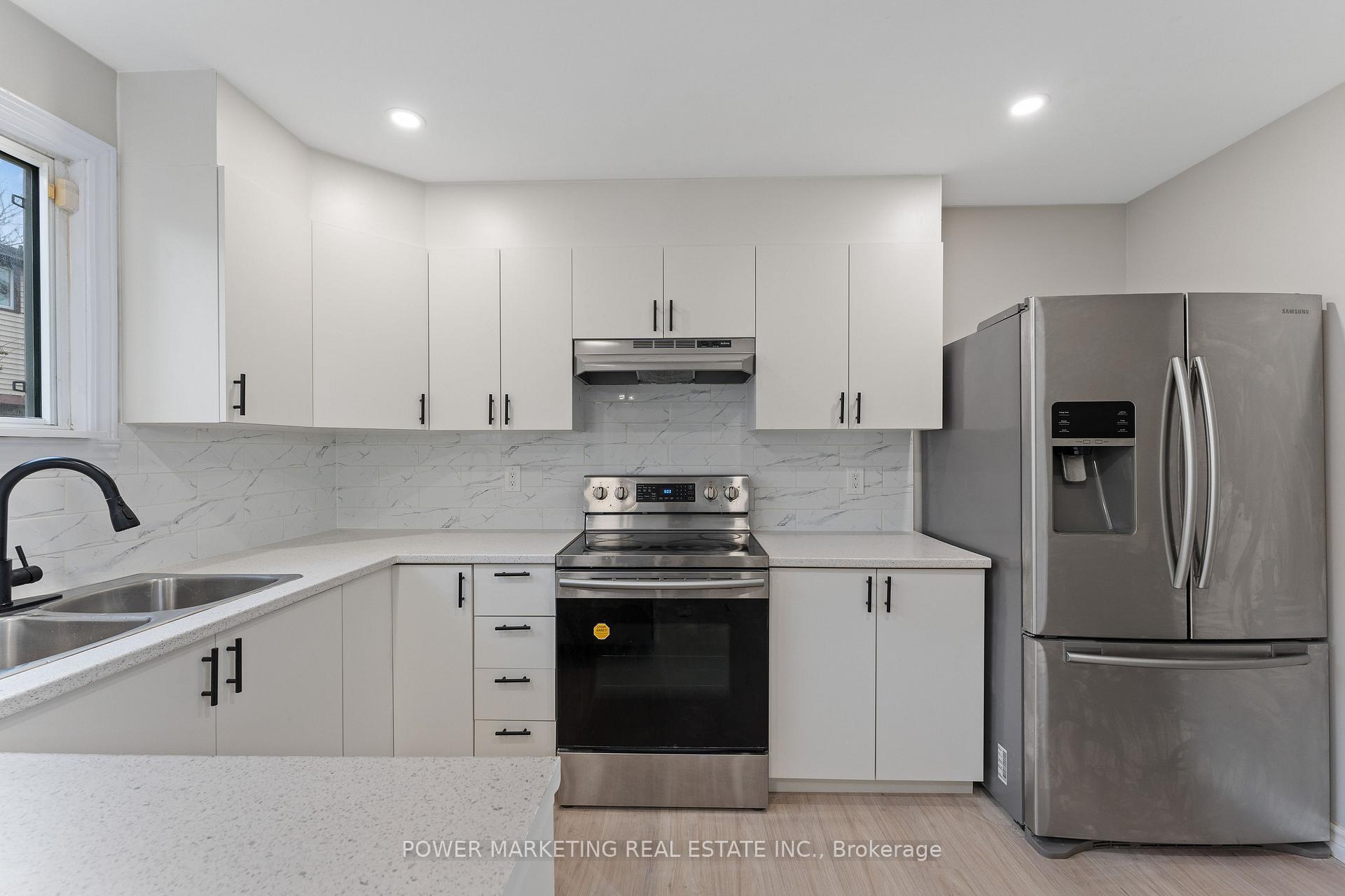 Photo 8 of 1566 Feather Lane, Ottawa, Sawmill Creek/Timbermill — HOMEH