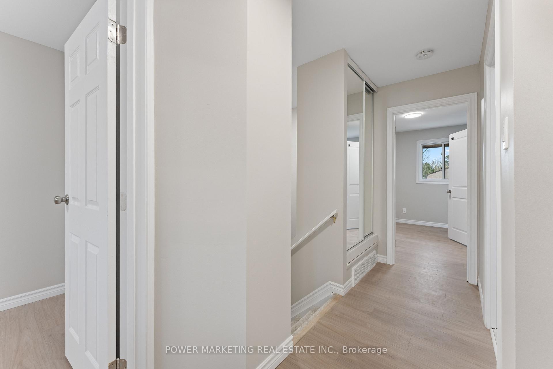 Photo 14 of 1566 Feather Lane, Ottawa, Sawmill Creek/Timbermill — HOMEH