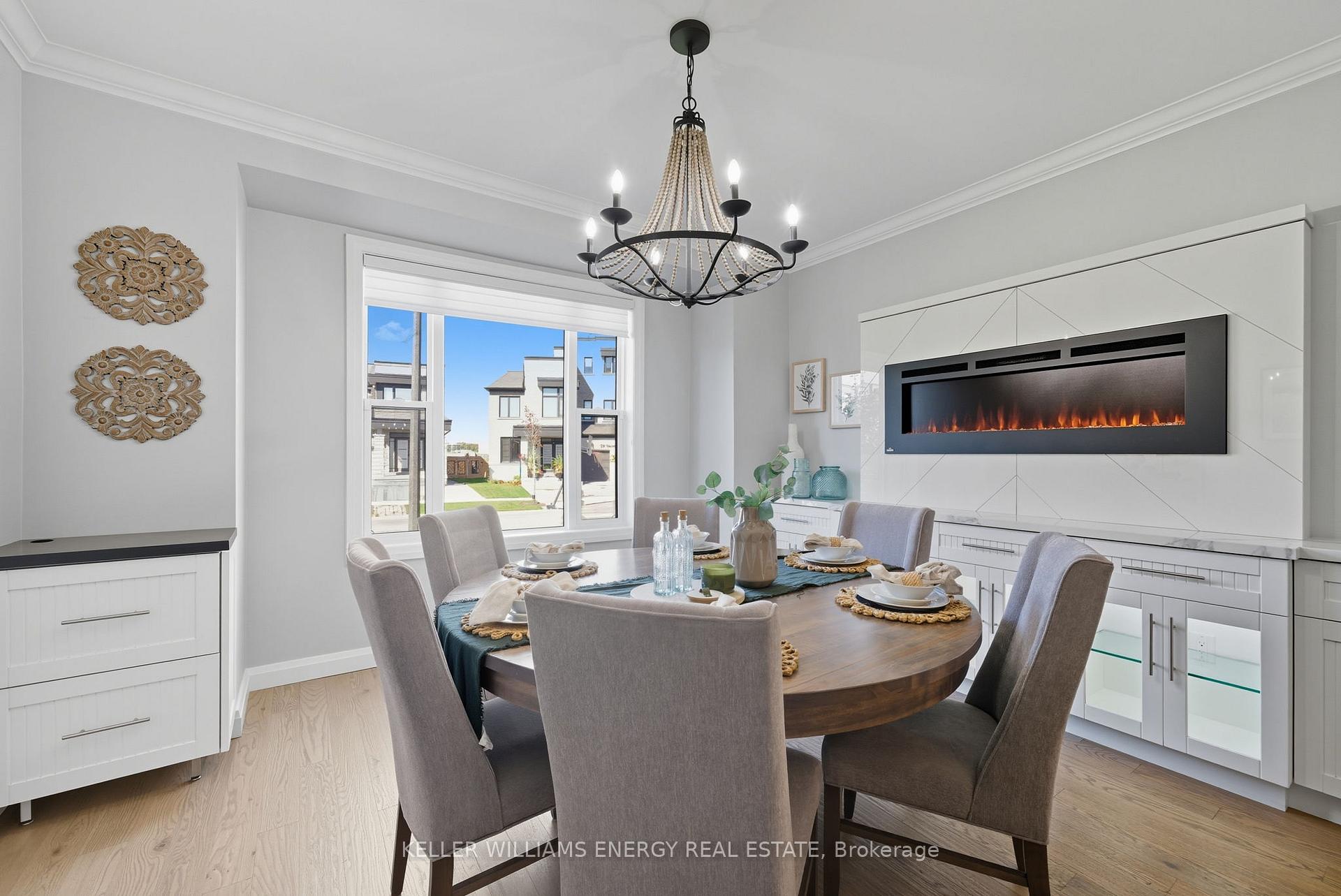 Photo 5 of 42 Yacht Drive, Clarington, Bowmanville — HOMEH