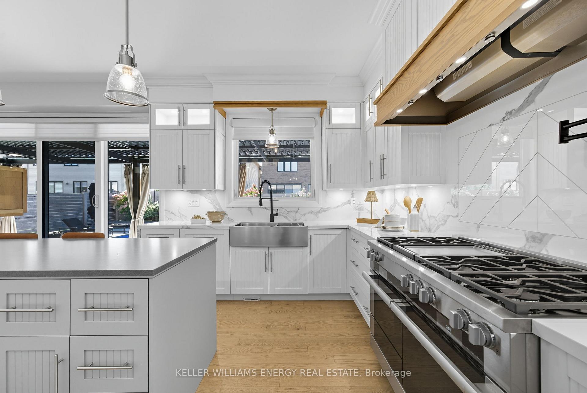 Photo 7 of 42 Yacht Drive, Clarington, Bowmanville — HOMEH