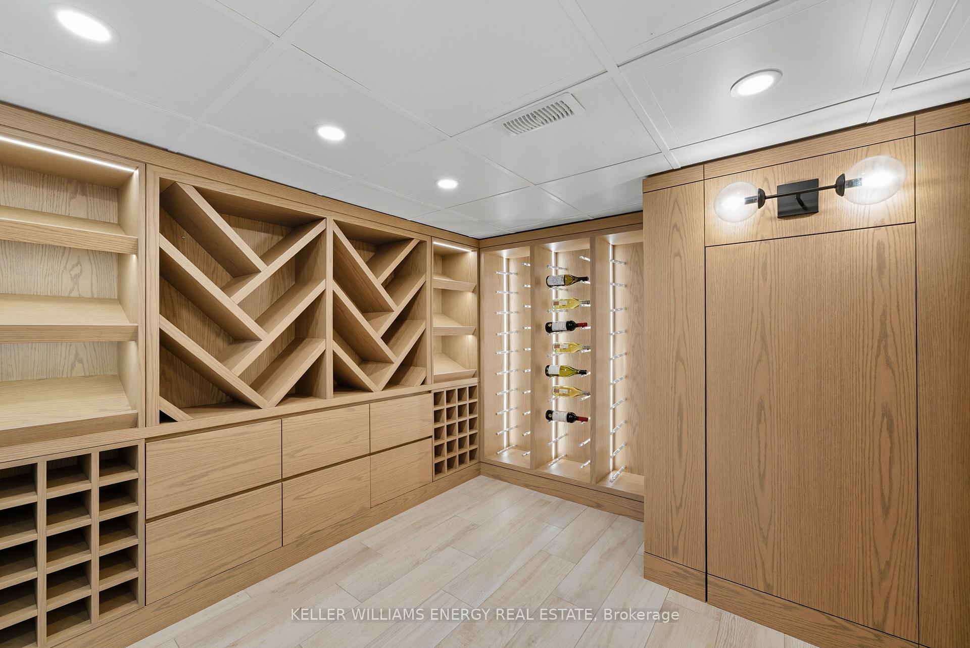 Photo 23 of 42 Yacht Drive, Clarington, Bowmanville — HOMEH