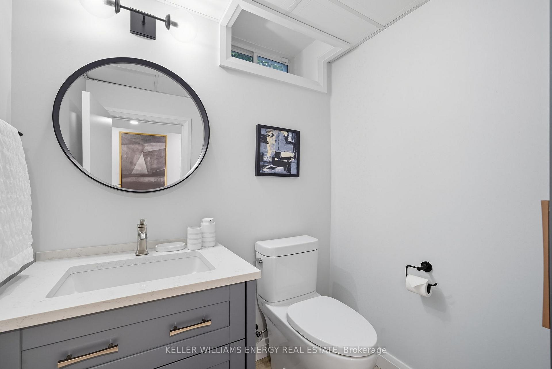 Photo 24 of 42 Yacht Drive, Clarington, Bowmanville — HOMEH