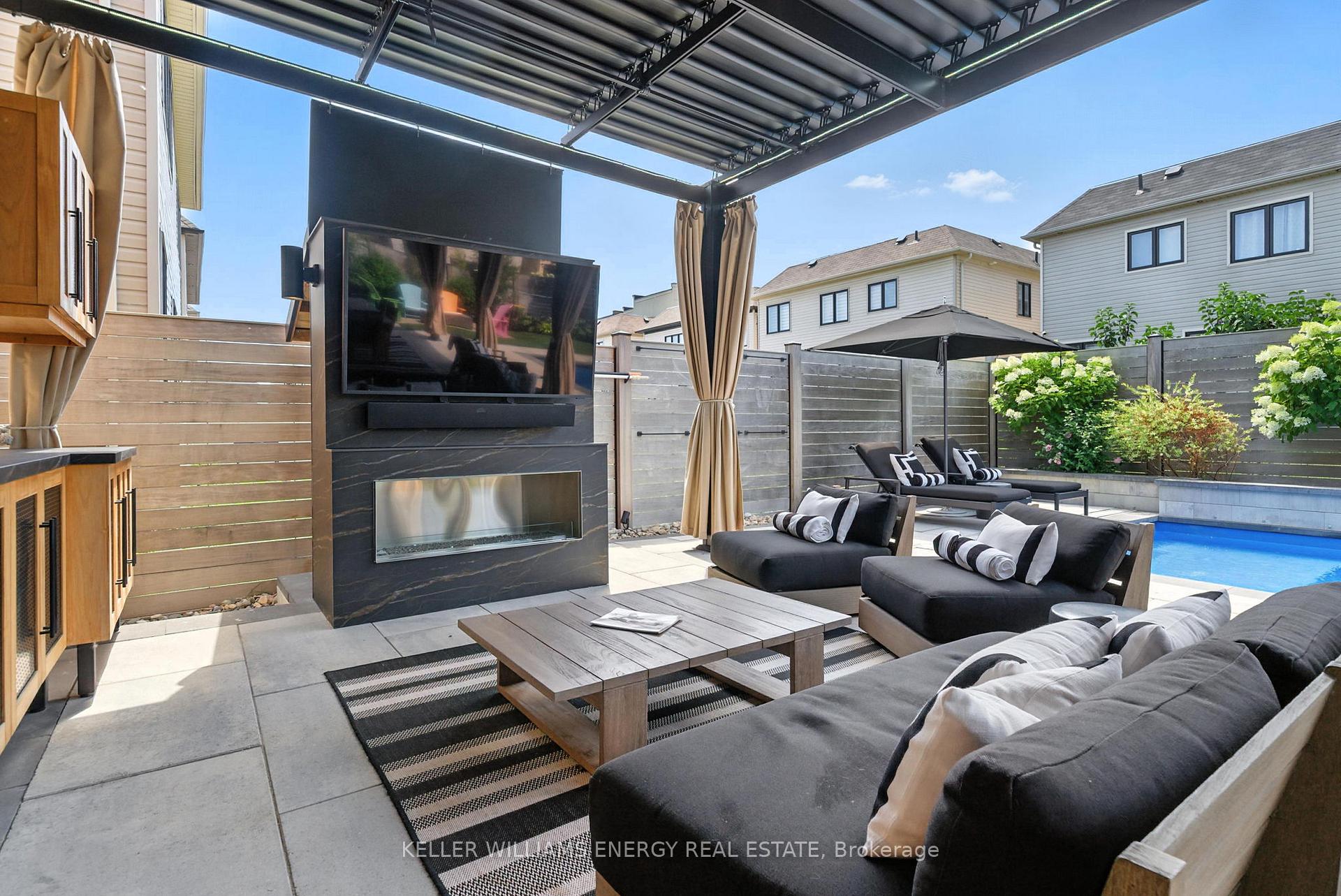 Photo 31 of 42 Yacht Drive, Clarington, Bowmanville — HOMEH