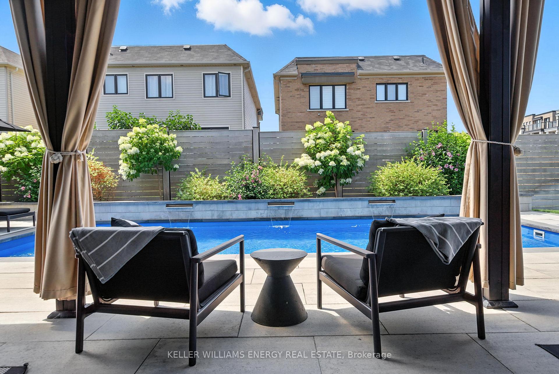 Photo 32 of 42 Yacht Drive, Clarington, Bowmanville — HOMEH