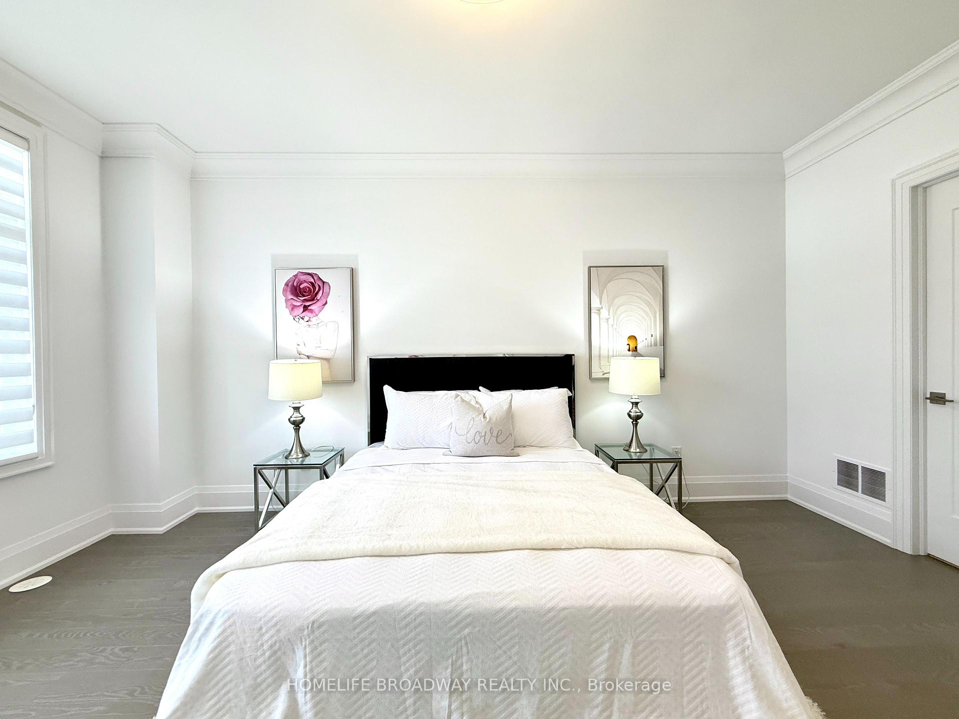 Photo 17 of 29 Gandhi Lane, Markham, Commerce Valley — HOMEH