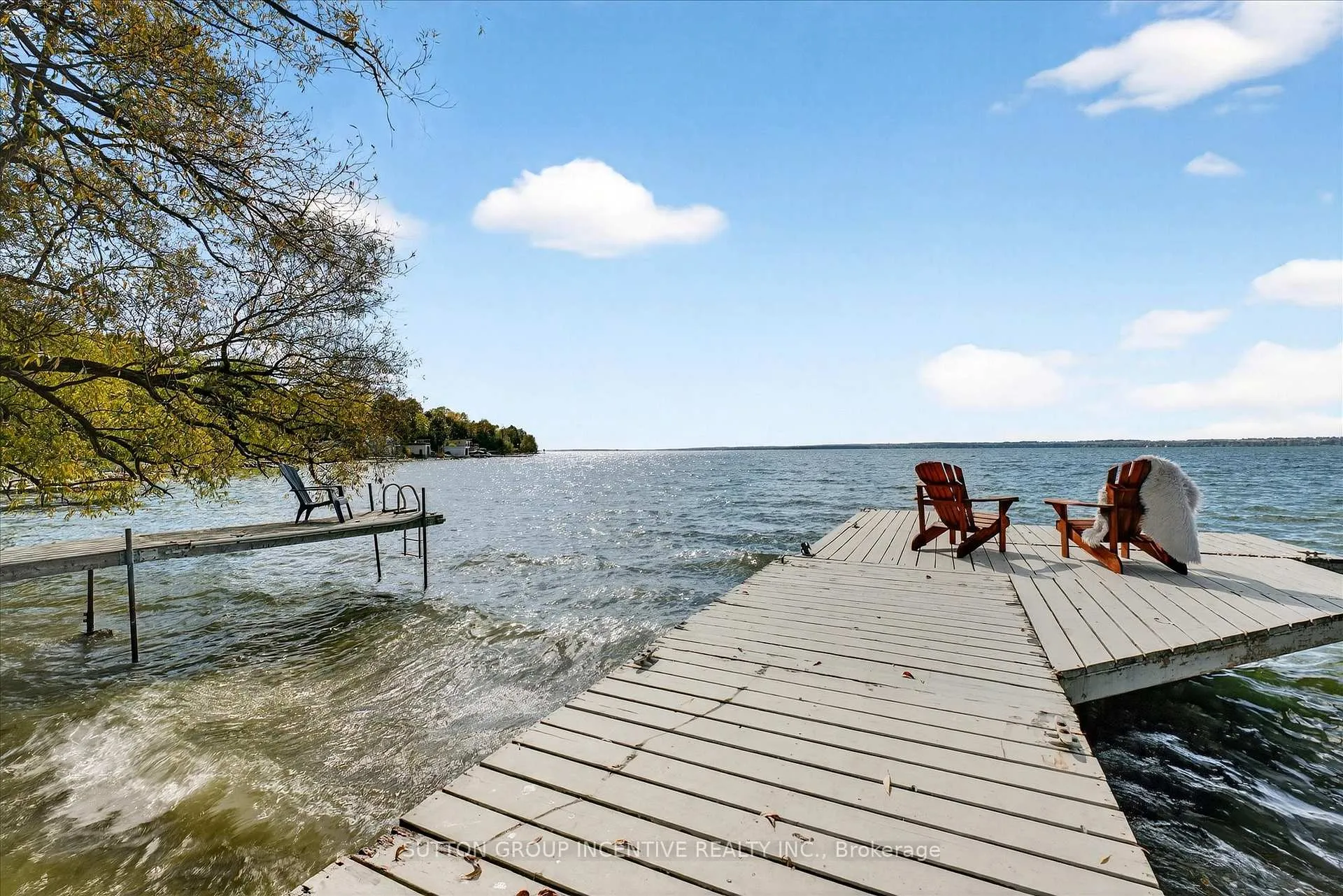 Photo 6 of 183 Lake Drive N, Georgina, Historic Lakeshore Communities — HOMEH