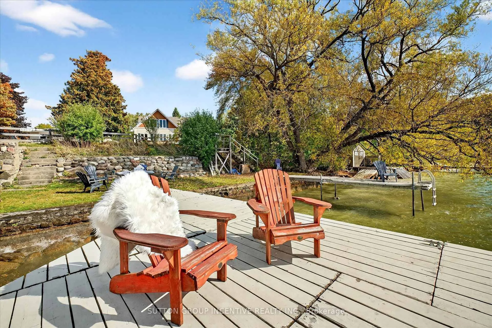 Photo 7 of 183 Lake Drive N, Georgina, Historic Lakeshore Communities — HOMEH