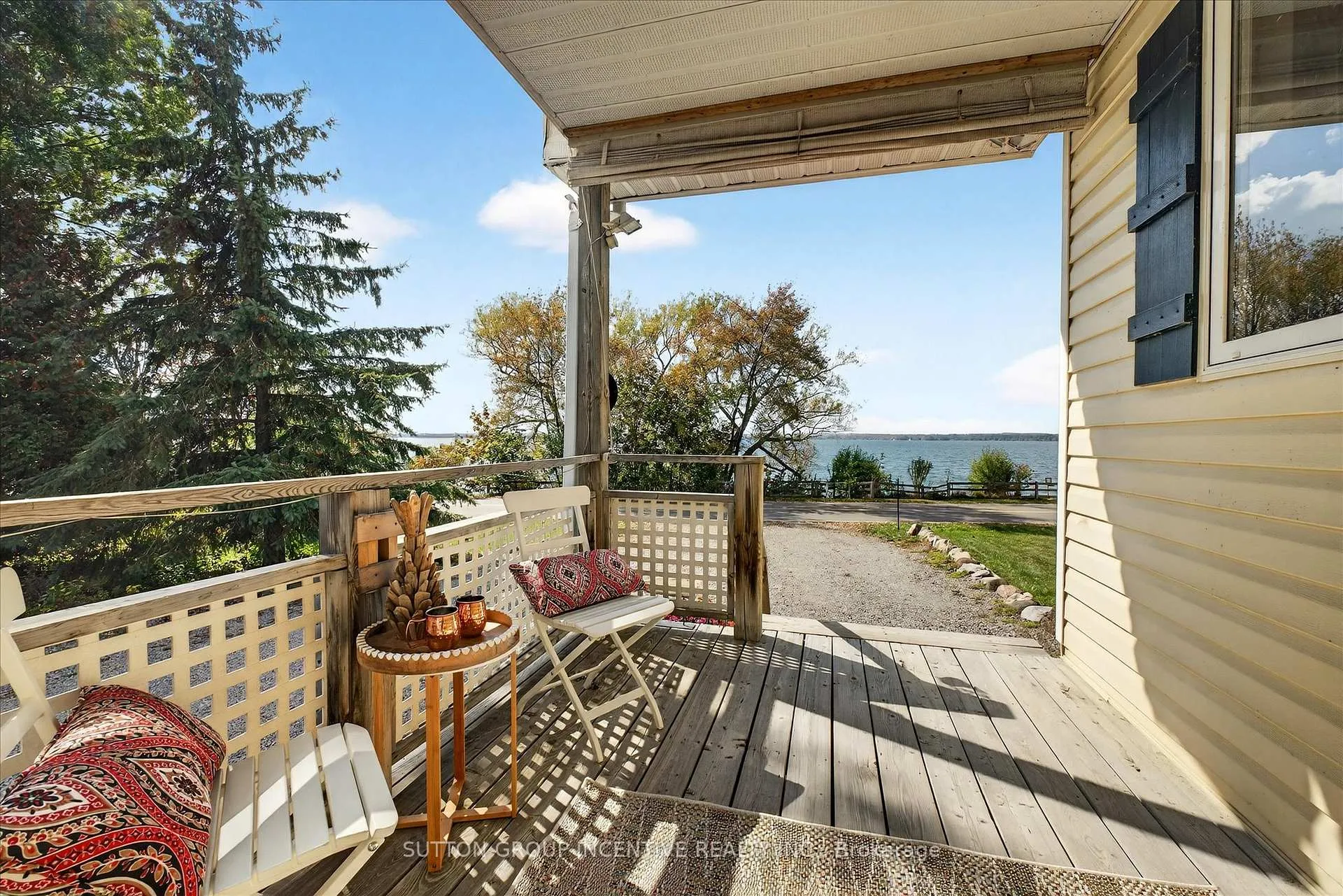Photo 10 of 183 Lake Drive N, Georgina, Historic Lakeshore Communities — HOMEH