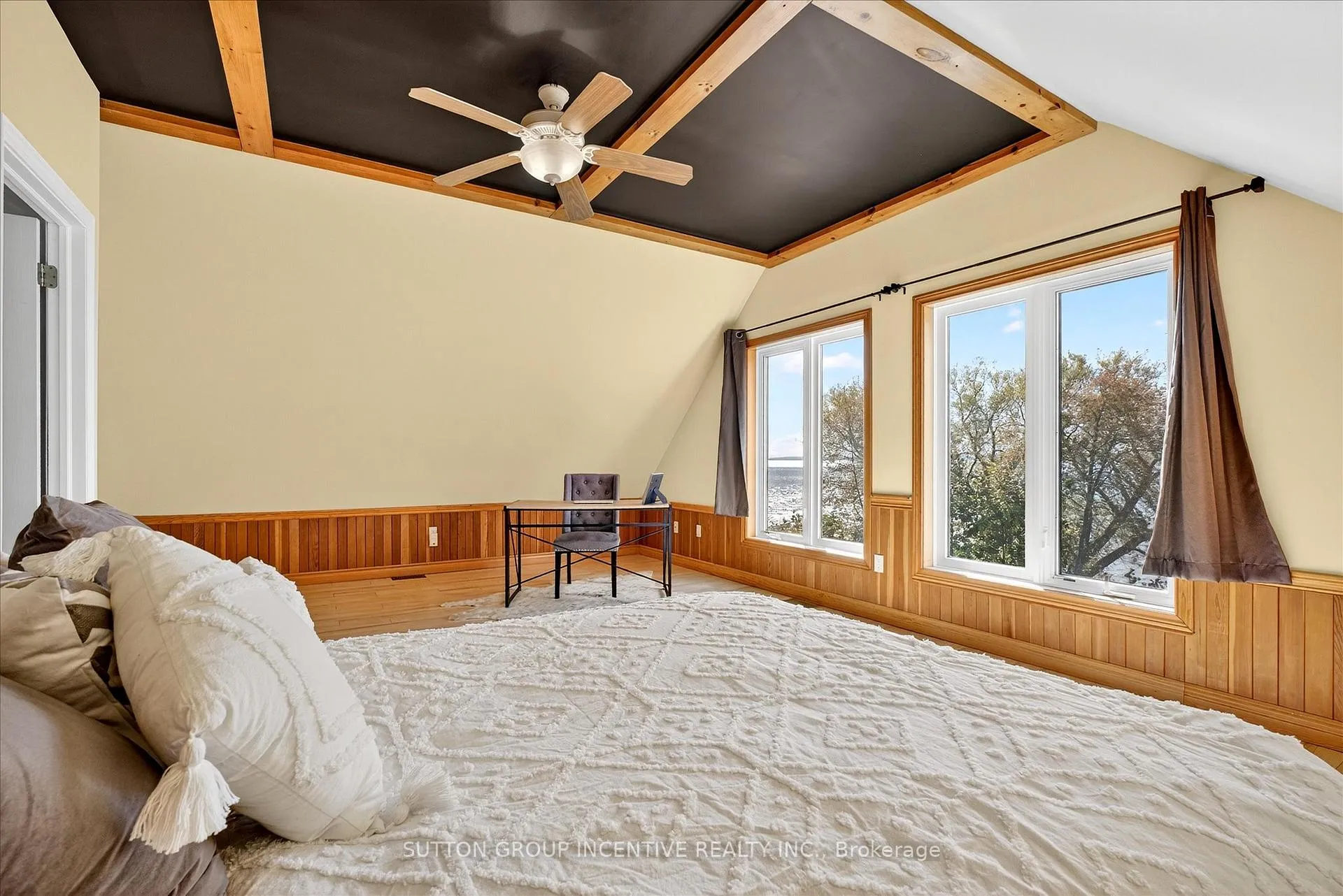 Photo 29 of 183 Lake Drive N, Georgina, Historic Lakeshore Communities — HOMEH