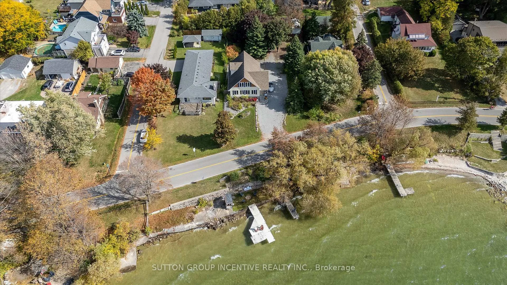 Photo 37 of 183 Lake Drive N, Georgina, Historic Lakeshore Communities — HOMEH