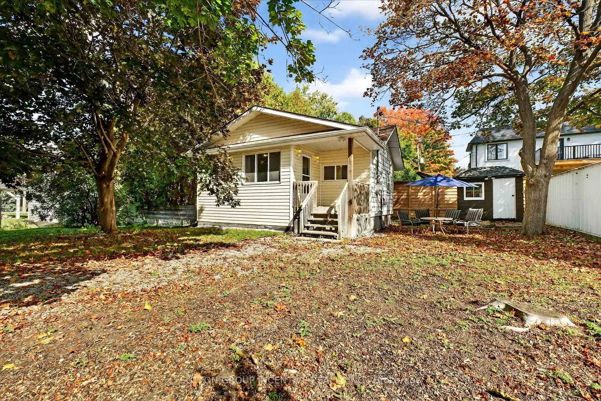 Photo 40 of 183 Lake Drive N, Georgina, Historic Lakeshore Communities — HOMEH