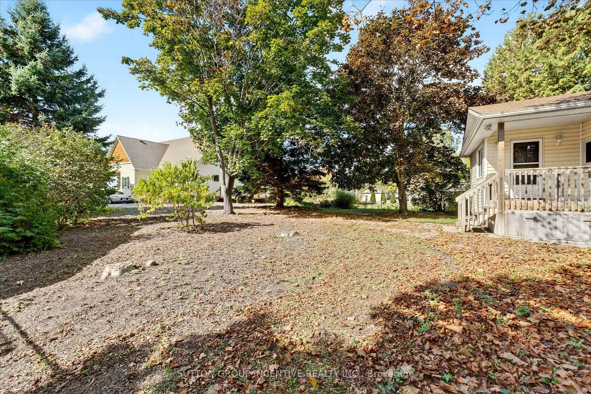 Photo 42 of 183 Lake Drive N, Georgina, Historic Lakeshore Communities — HOMEH
