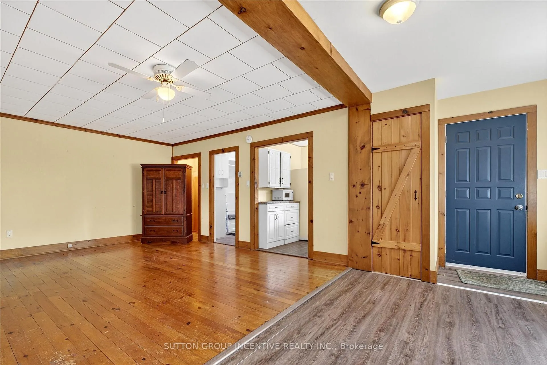 Photo 47 of 183 Lake Drive N, Georgina, Historic Lakeshore Communities — HOMEH