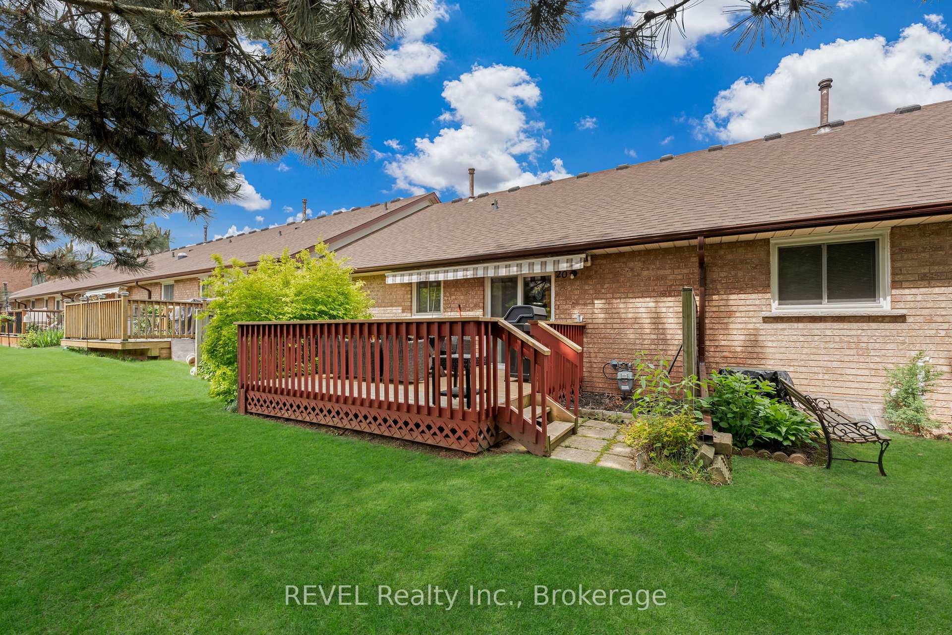 Photo 26 of Unit 20, 10 Wentworth Drive, Grimsby, Grimsby East — HOMEH