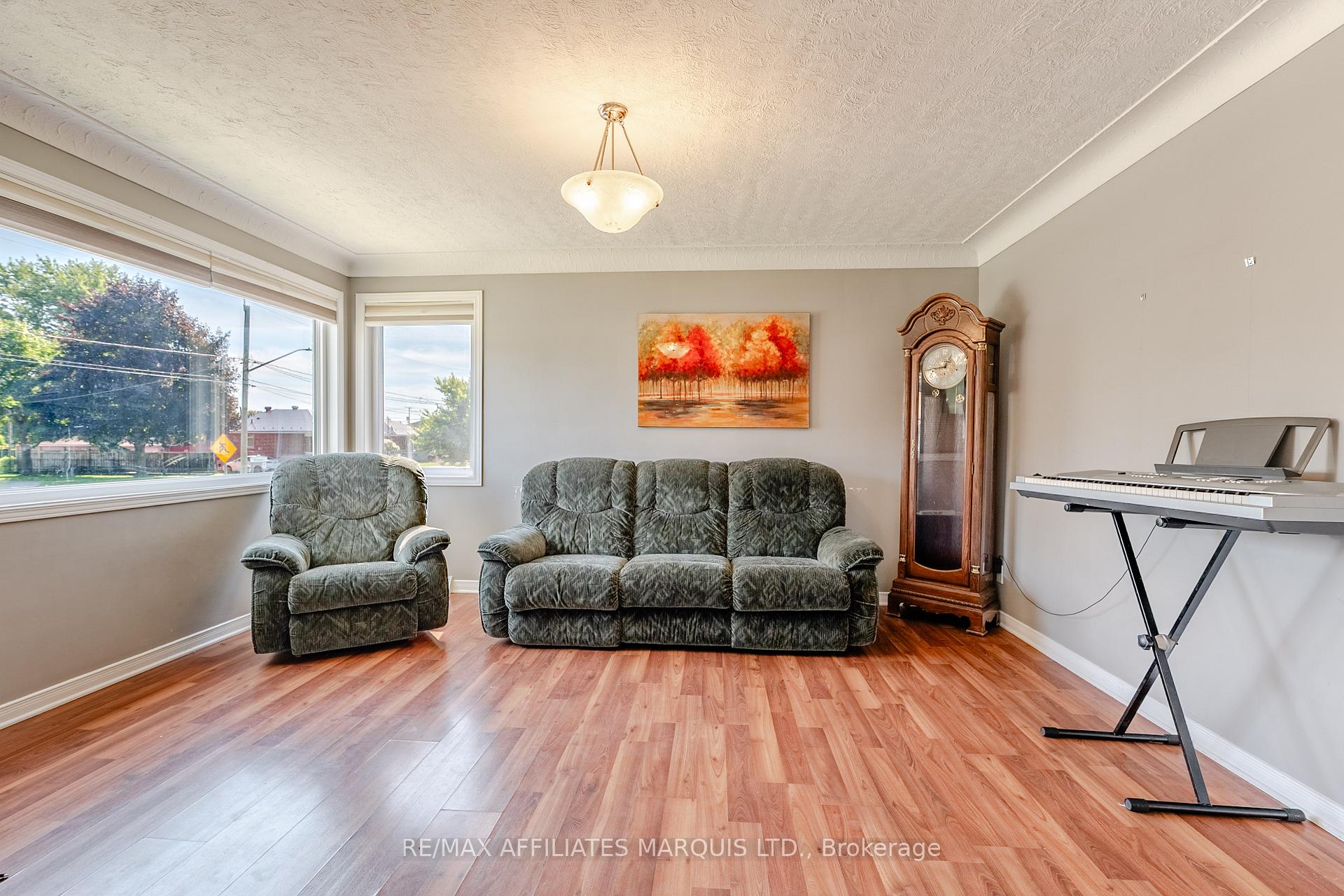 Photo 6 of 613 Carleton Street, Cornwall — HOMEH