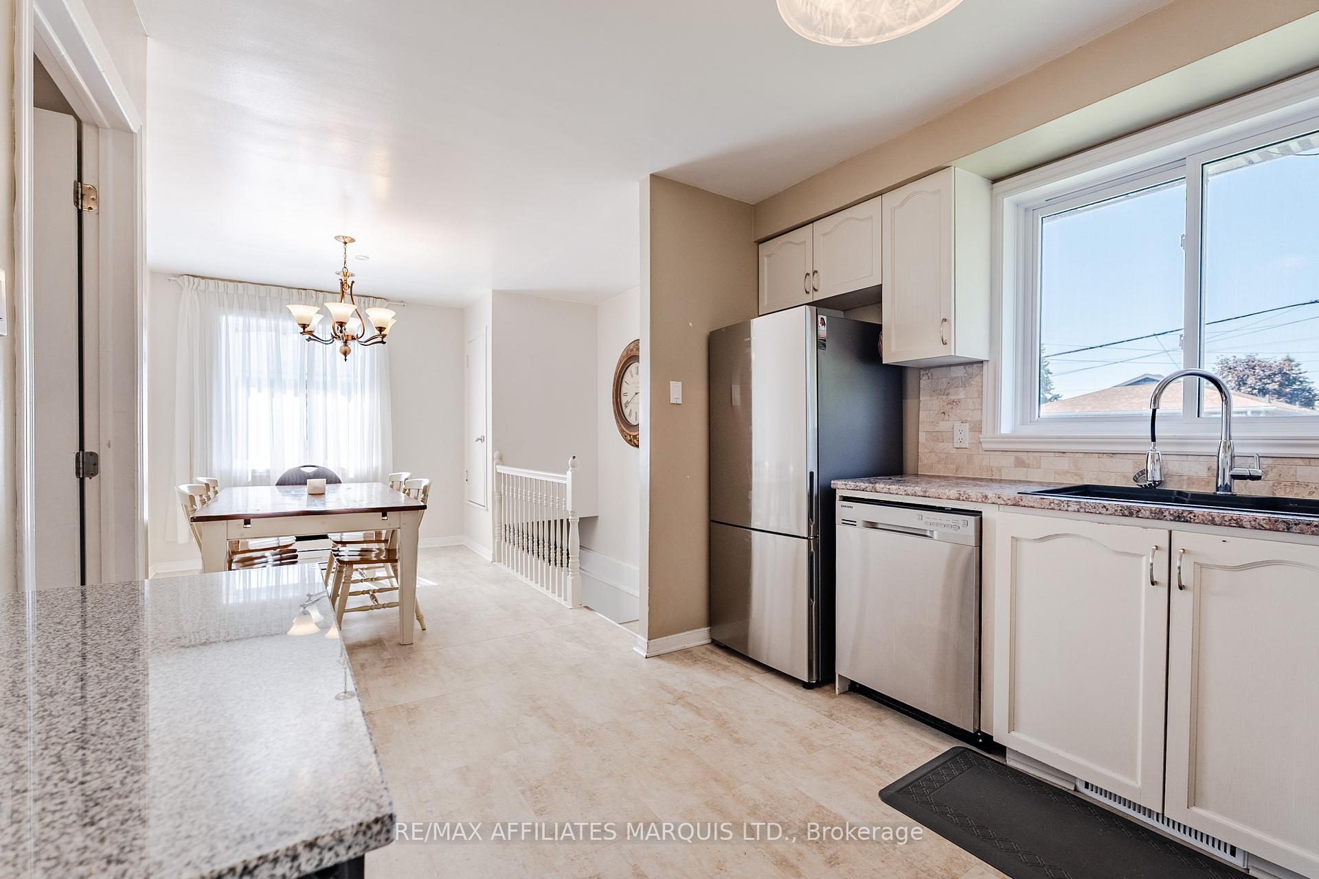 Photo 12 of 613 Carleton Street, Cornwall — HOMEH