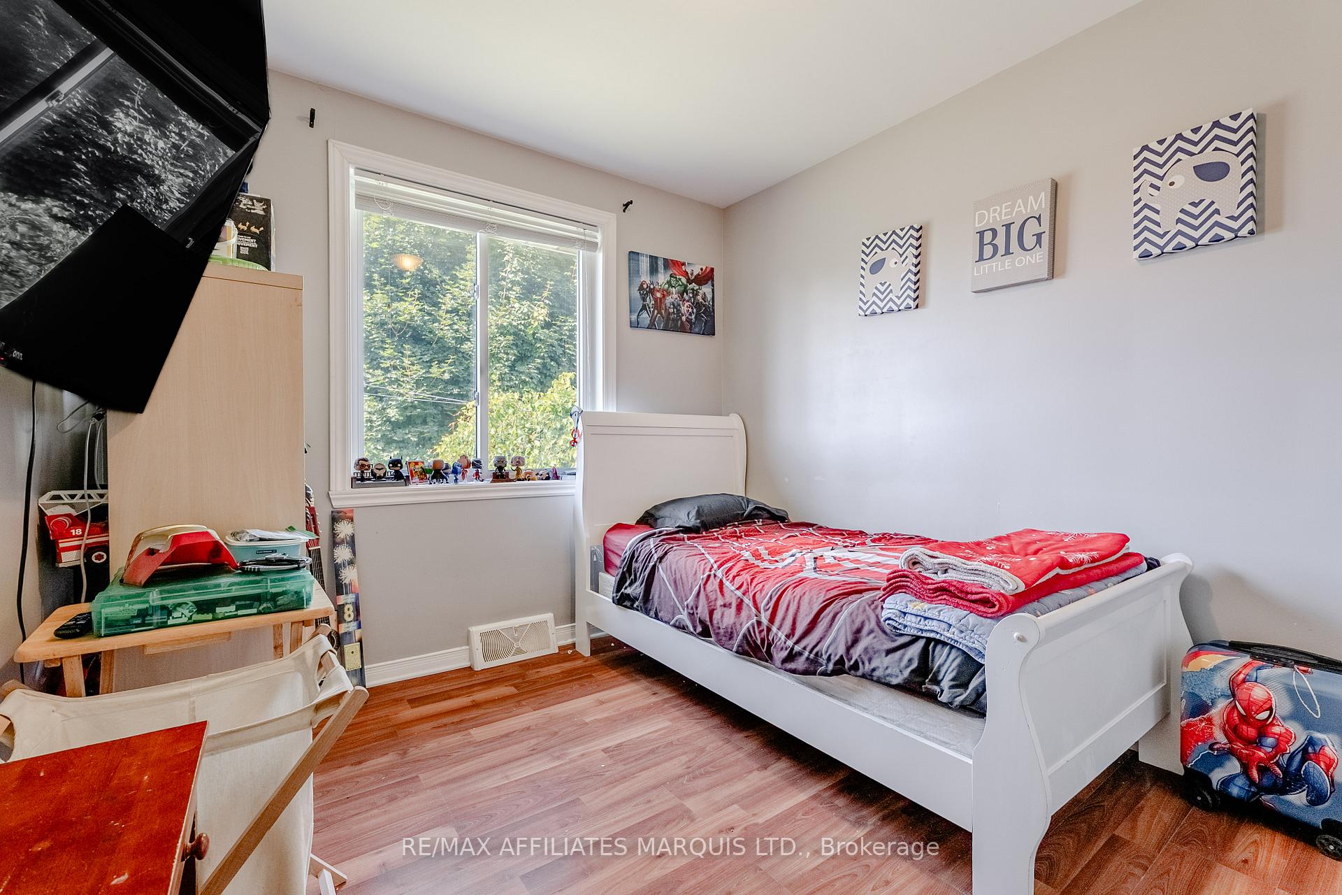 Photo 15 of 613 Carleton Street, Cornwall — HOMEH