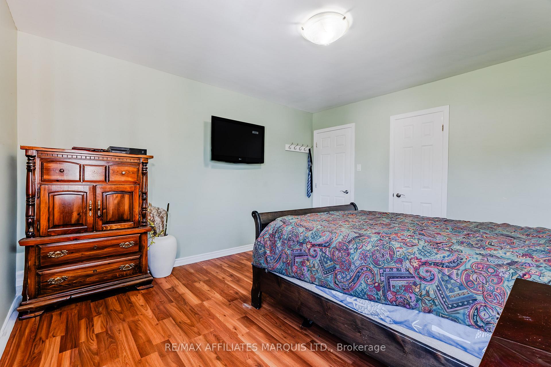Photo 21 of 613 Carleton Street, Cornwall — HOMEH