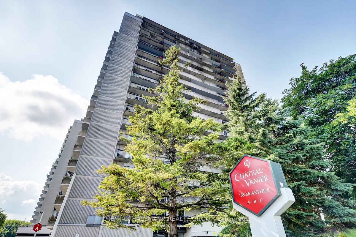 Front of Unit 1005, 158A McArthur Avenue