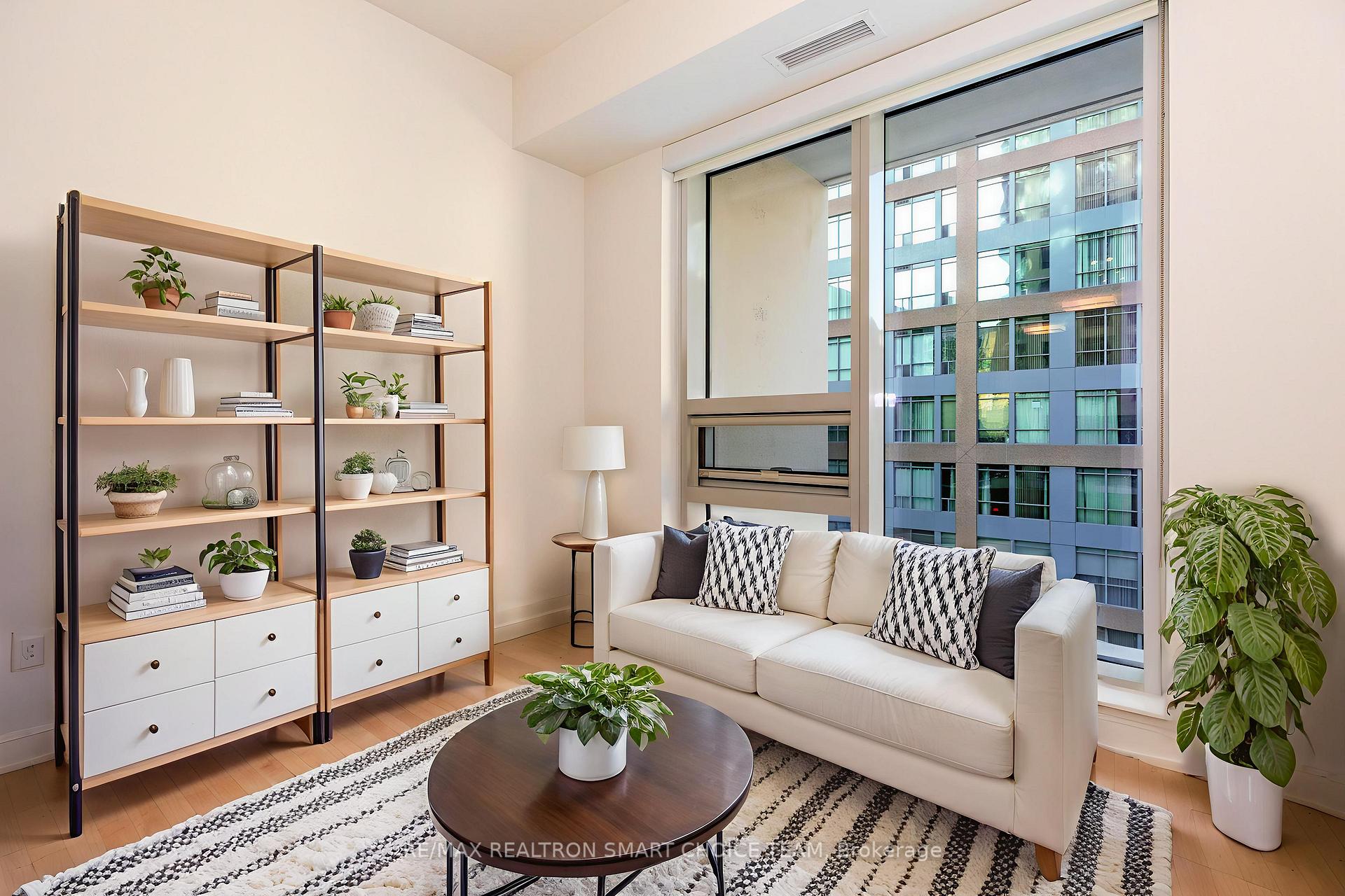 Photo 13 of Unit 704, 88 Scott Street, Toronto, Church-Yonge Corridor — HOMEH